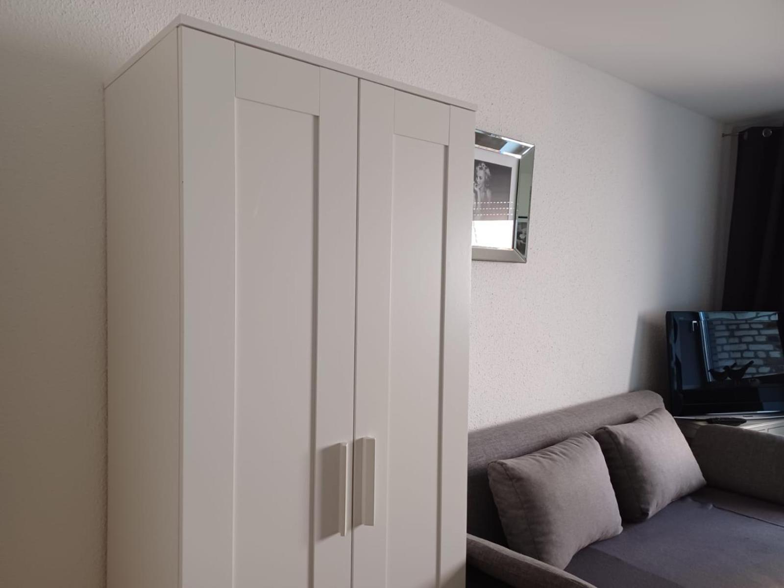 Super Zentrales Apartment Mg メンヒェングラートバッハ エクステリア 写真